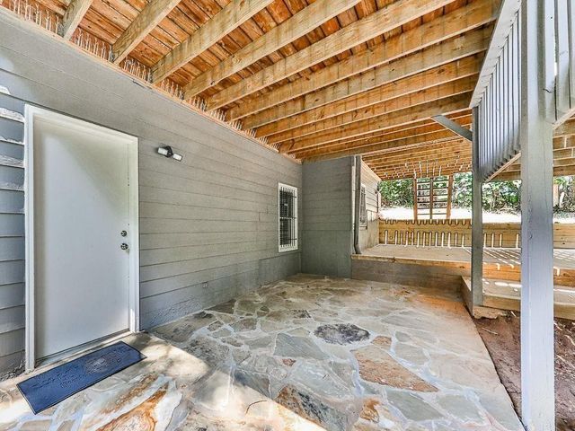 373 Yonah Circle, Woodstock, GA 30189