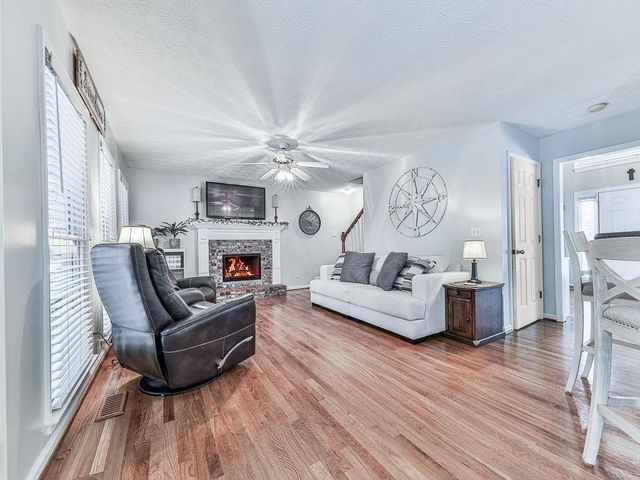 373 Yonah Circle, Woodstock, GA 30189