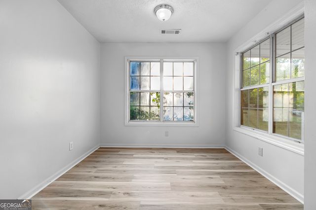 5144 Hill Farm Drive NE, Woodstock, GA 30188