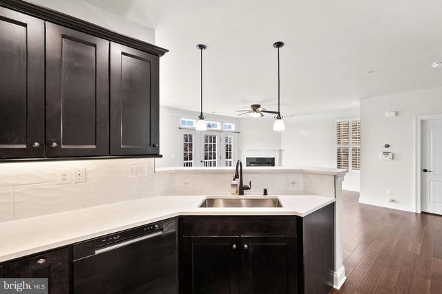 42572 WILDLY TER, Ashburn, VA 20148