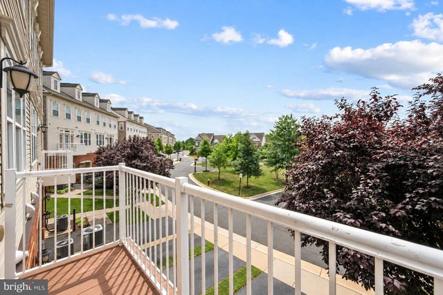 42572 WILDLY TER, Ashburn, VA 20148