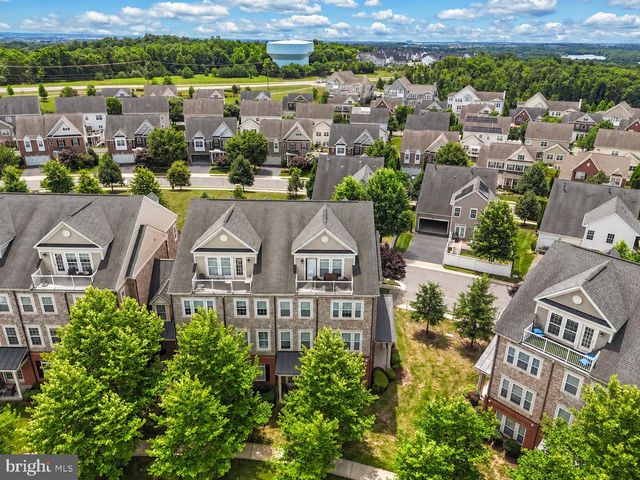 42572 WILDLY TER, Ashburn, VA 20148