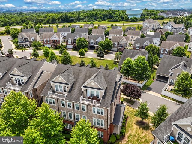 42572 WILDLY TER, Ashburn, VA 20148
