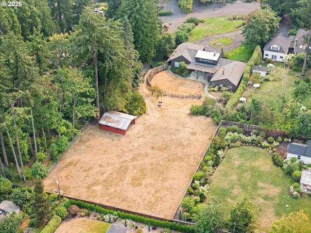 4325 Sw CHARMING Way, Portland, OR 97225