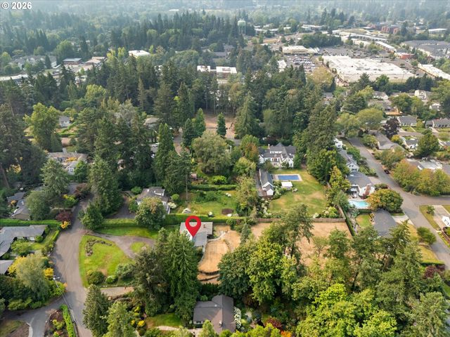 4325 Sw CHARMING Way, Portland, OR 97225