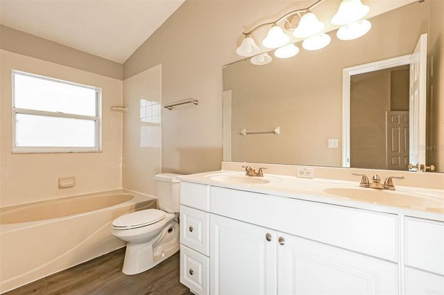 823 ROCKY MOUNTAIN COURT, Valrico, FL 33594