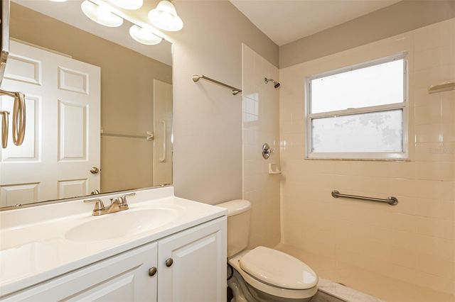 823 ROCKY MOUNTAIN COURT, Valrico, FL 33594