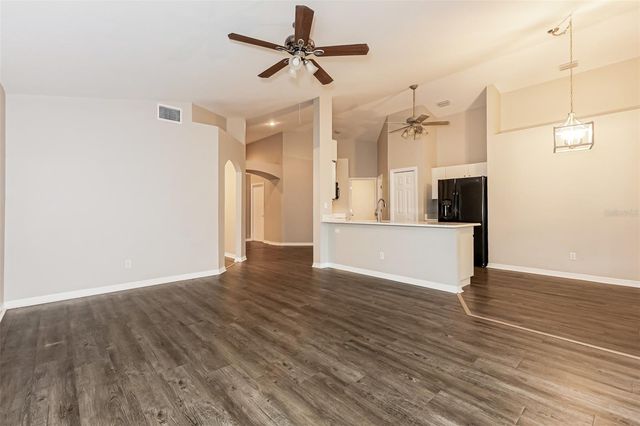 823 ROCKY MOUNTAIN COURT, Valrico, FL 33594