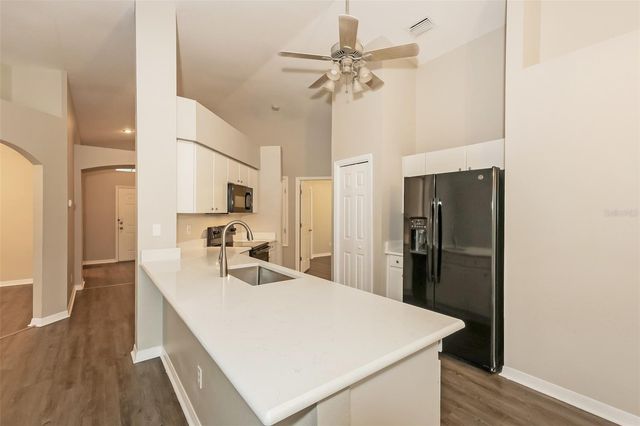 823 ROCKY MOUNTAIN COURT, Valrico, FL 33594