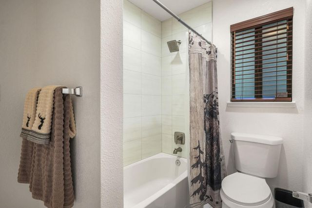 2916 Piazza Ct, Pollock Pines, CA 95726