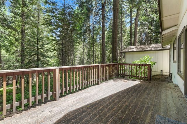 2916 Piazza Ct, Pollock Pines, CA 95726