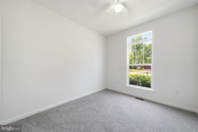 188 NICHOLSON DR, Colonial Beach, VA 22443