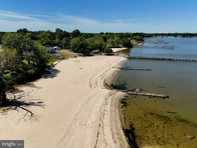 188 NICHOLSON DR, Colonial Beach, VA 22443
