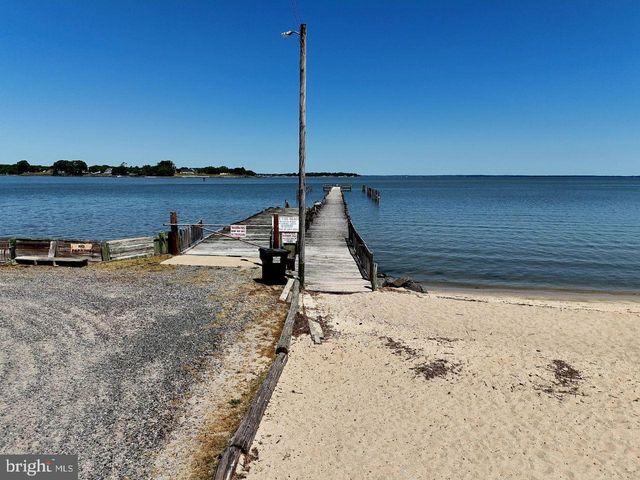 188 NICHOLSON DR, Colonial Beach, VA 22443