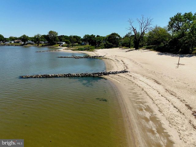 188 NICHOLSON DR, Colonial Beach, VA 22443