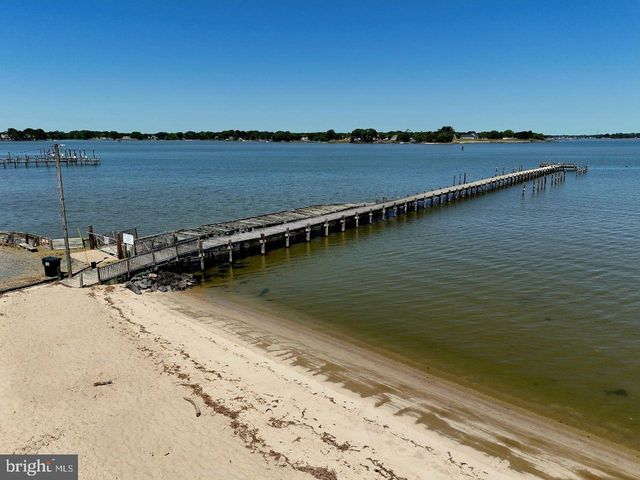 188 NICHOLSON DR, Colonial Beach, VA 22443