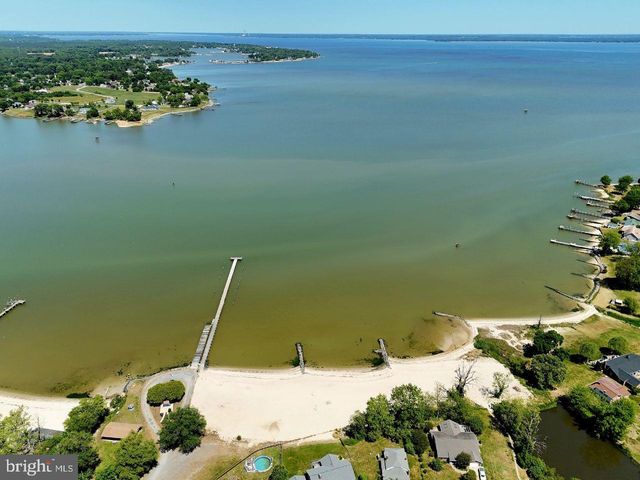 188 NICHOLSON DR, Colonial Beach, VA 22443