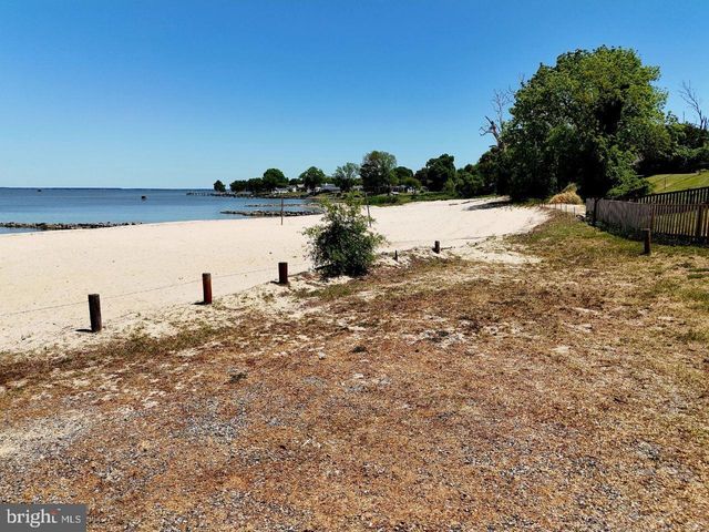 188 NICHOLSON DR, Colonial Beach, VA 22443