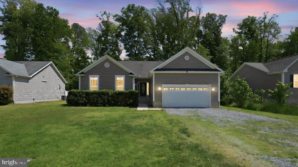 188 NICHOLSON DR, Colonial Beach, VA 22443