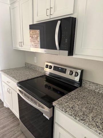 324 E 76th Street, Lubbock, TX 79404