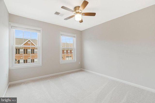 1707 STUART POINTE LN, Herndon, VA 20170
