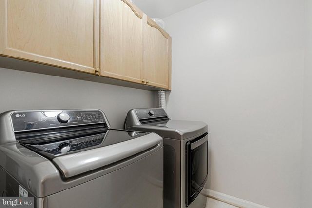 1707 STUART POINTE LN, Herndon, VA 20170
