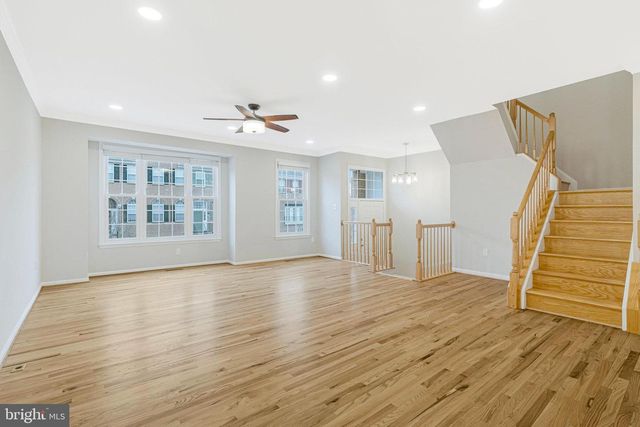 1707 STUART POINTE LN, Herndon, VA 20170