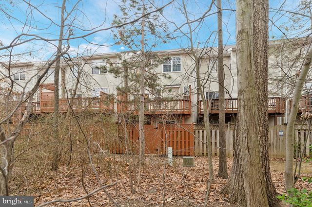 1707 STUART POINTE LN, Herndon, VA 20170