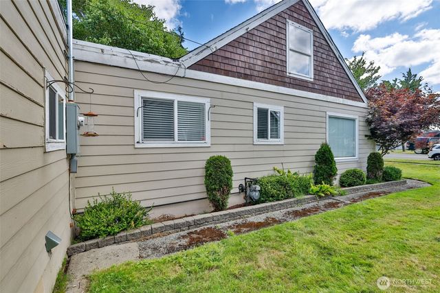 2621 Sumner Avenue, Hoquiam, WA 98550