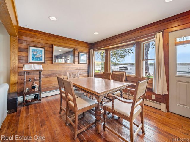 4825 Downing Drive, Hamburg Township, MI 48169