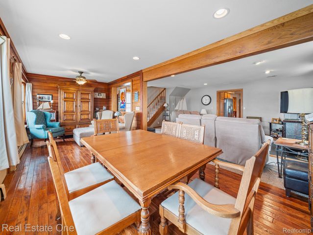 4825 Downing Drive, Hamburg Township, MI 48169