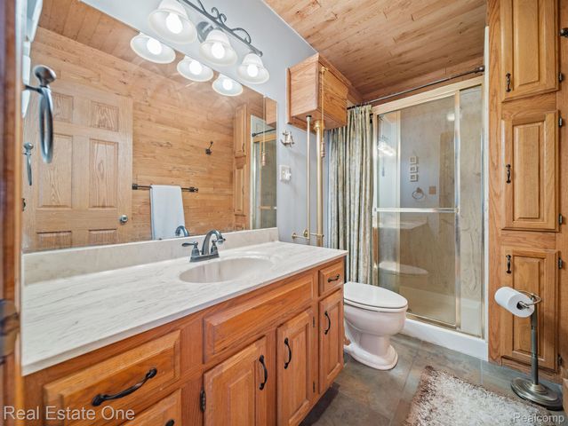 4825 Downing Drive, Hamburg Township, MI 48169