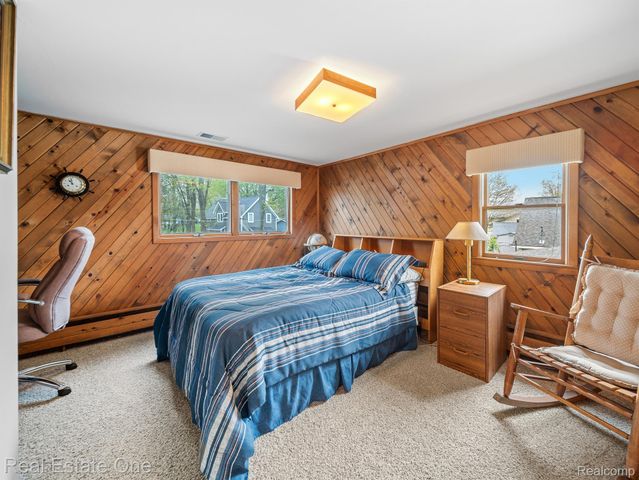 4825 Downing Drive, Hamburg Township, MI 48169