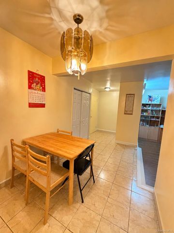 42-95 Main Street 3B, Flushing, NY 11355