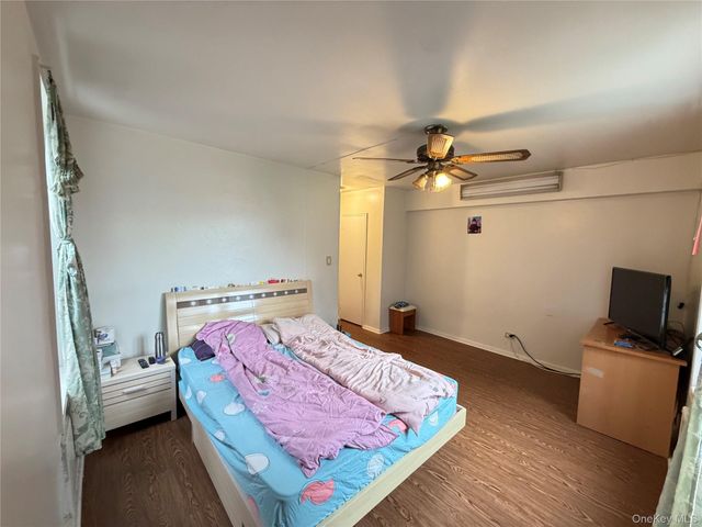 42-95 Main Street 3B, Flushing, NY 11355
