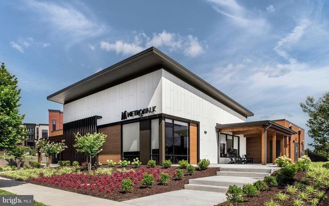 43439 MIDMOORE DR, Ashburn, VA 20148