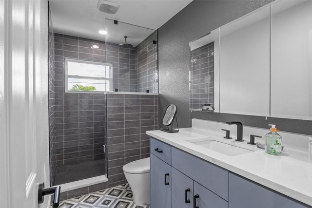 2304 Spanish Trail, Irving, TX 75060