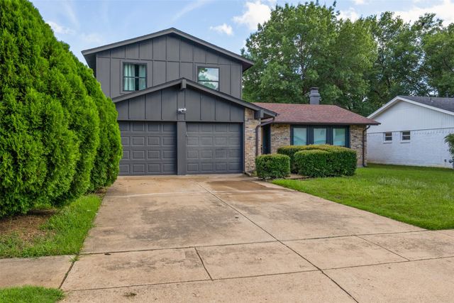 2304 Spanish Trail, Irving, TX 75060