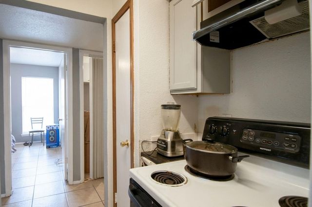 10603 Wilcrest Drive 15, Houston, TX 77099