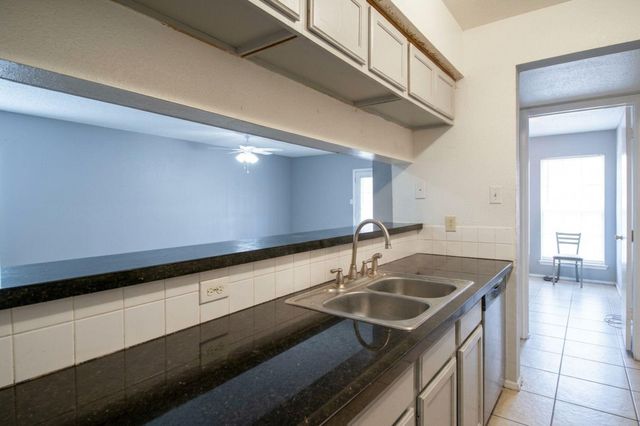 10603 Wilcrest Drive 15, Houston, TX 77099