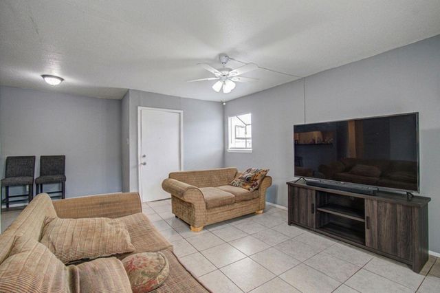 10603 Wilcrest Drive 15, Houston, TX 77099