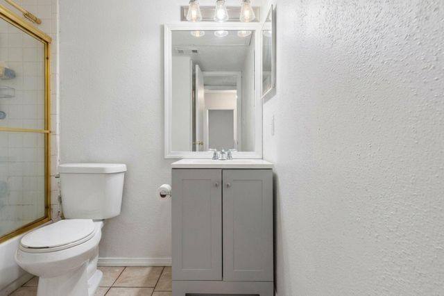 10603 Wilcrest Drive 15, Houston, TX 77099
