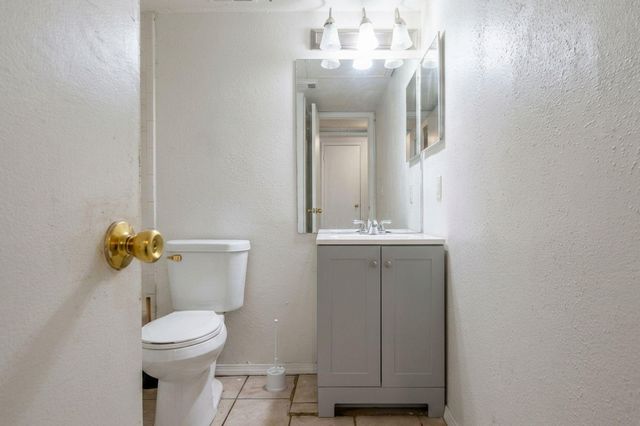 10603 Wilcrest Drive 15, Houston, TX 77099