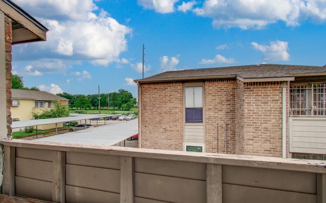 10603 Wilcrest Drive 15, Houston, TX 77099