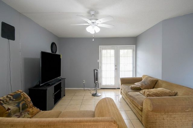 10603 Wilcrest Drive 15, Houston, TX 77099