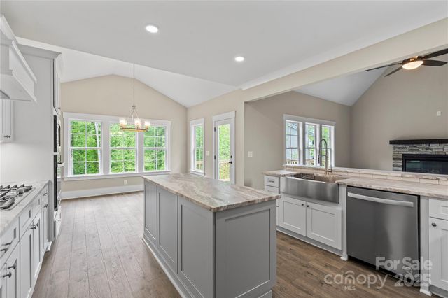 156 Clear Springs Road, Mooresville, NC 28115