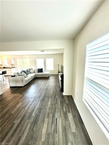 341 NE 13th TER, Cape Coral, FL 33909