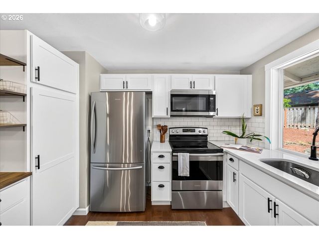5071 TUALATA Ln, Lake Oswego, OR 97035