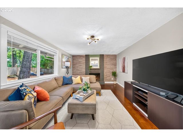 5071 TUALATA Ln, Lake Oswego, OR 97035