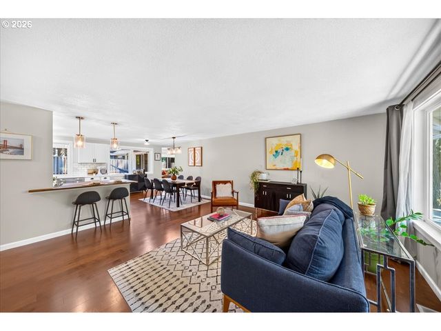 5071 TUALATA Ln, Lake Oswego, OR 97035